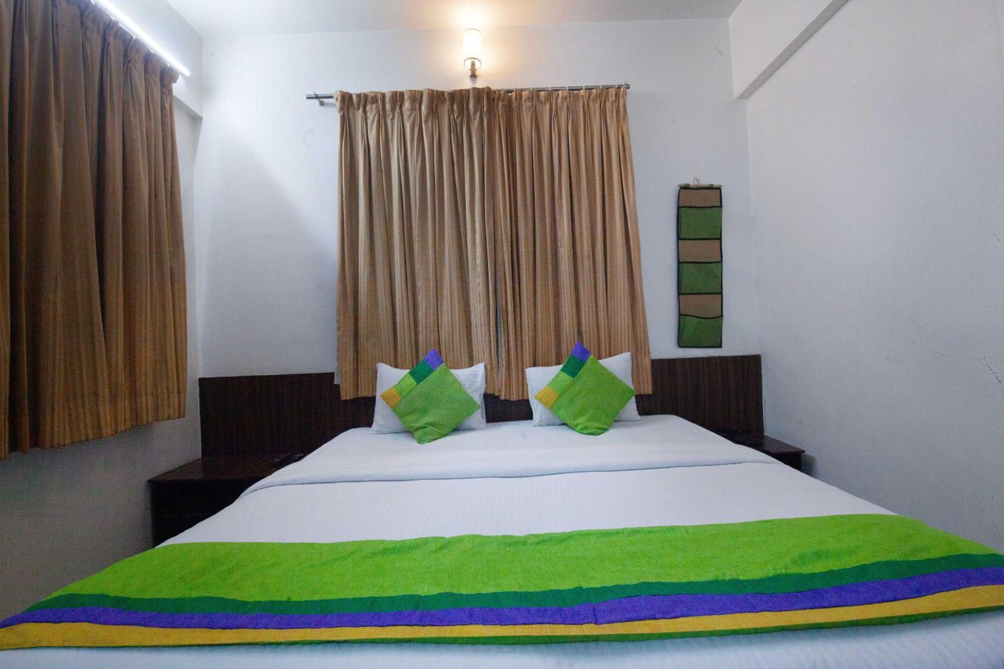 Treebo Park View Hadapsar Hotel Pune Exterior photo